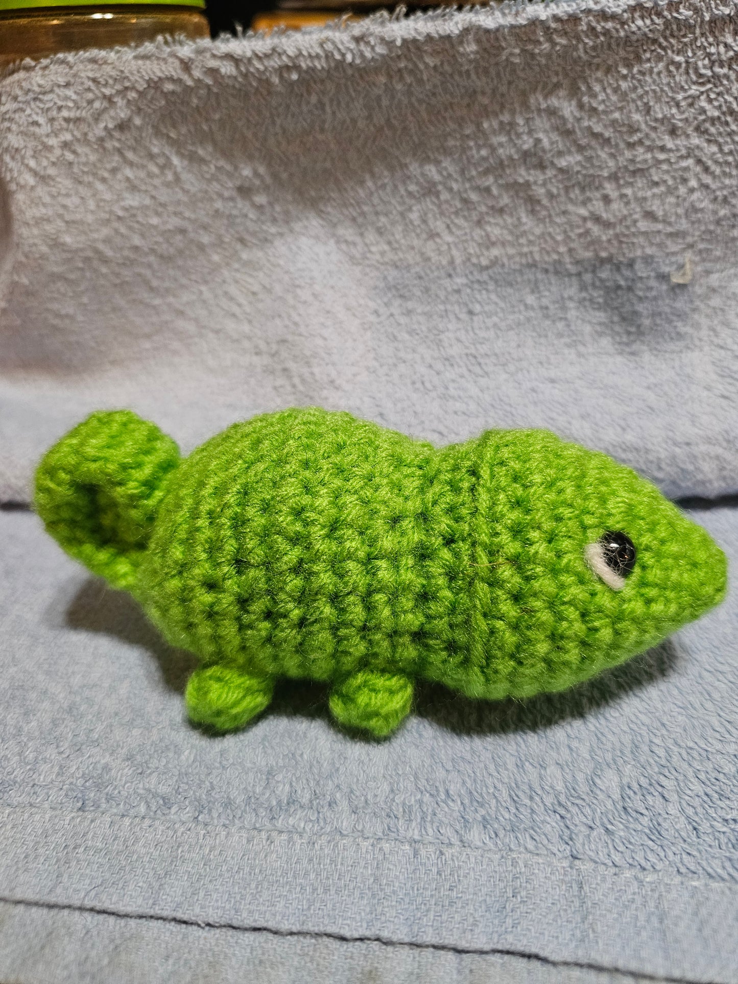 Crochet Chameleon w/open mouth